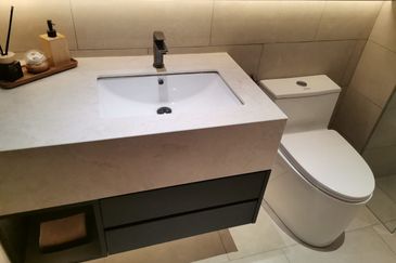 Armani Hallson KLCC For Sale in KLCC Rare Freehold Investment Suites with 300m Link Bridge to KLCC