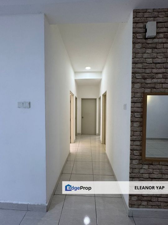 BSP 21 Corner Unit 4 Rooms Cheap For SALE in Mahsa University Bandar Saujana Putra, Selangor, Jenjarom