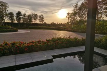 LakeFront Residence Cyberjaya