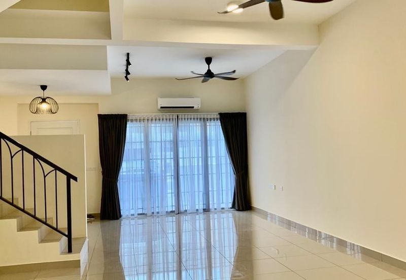 Monet Springtime @ Sunsuria City