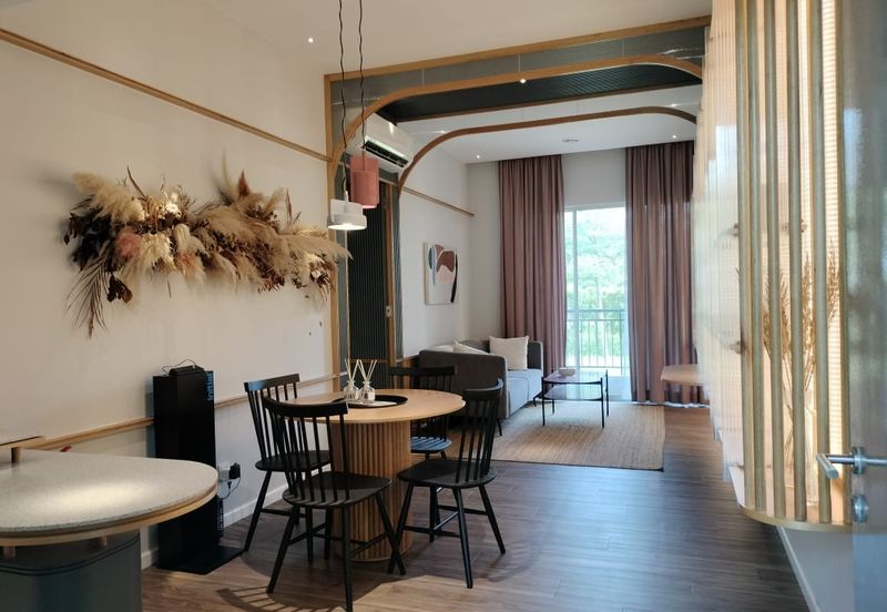 Sanderling @ Lakefront Cyberjaya