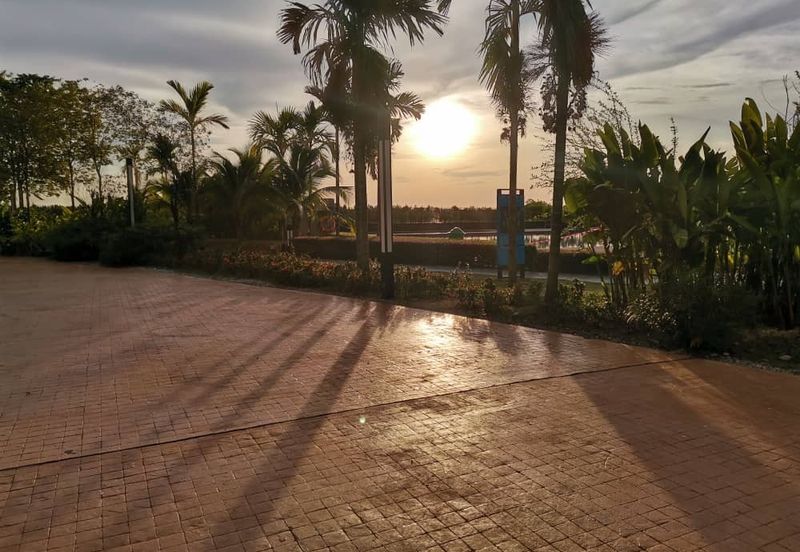 Sanderling @ Lakefront Cyberjaya