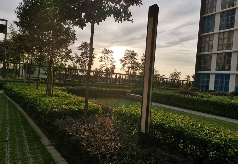 Sanderling @ Lakefront Cyberjaya