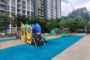 Sanderling @ Lakefront Cyberjaya