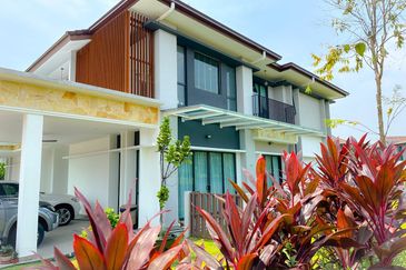 Isle of Botanica, Setia Eco Glades