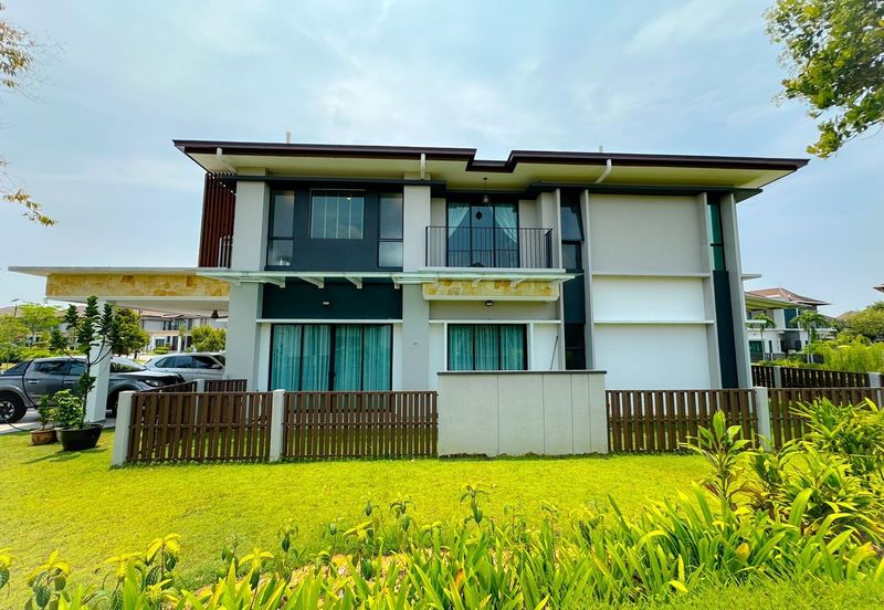 Isle of Botanica, Setia Eco Glades