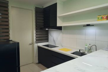 Lake Point Residence