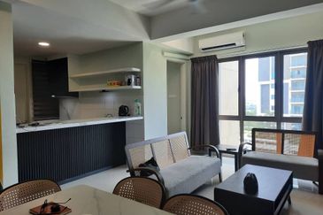 Lake Point Residence