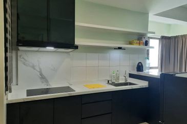 Lake Point Residence