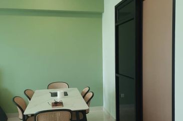 Lake Point Residence