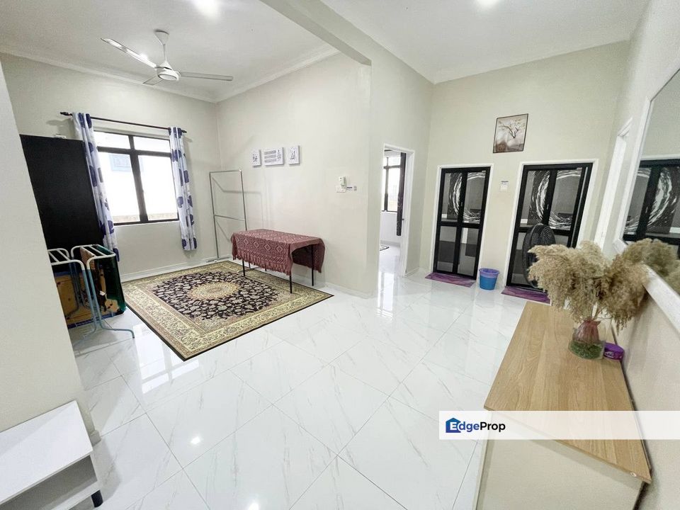 Laman Luas: Banglo Kampung Baru Kerteh, Terengganu, Kerteh