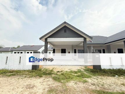 Rumah Semi D Kg Nyior Paka Dungun, Terengganu, Paka