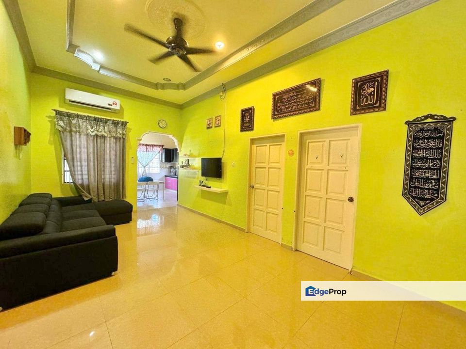 Rumah Banglo Kg Nyior Paka, Terengganu, Paka