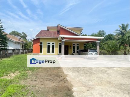 Rumah Banglo Kg Meraga Beris Kijal, Terengganu, Kijal