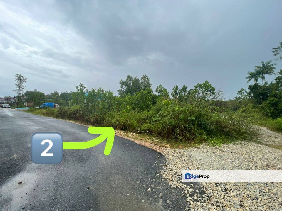 Tanah Lot Luas belakang PPD Kemaman., Terengganu, Kemaman