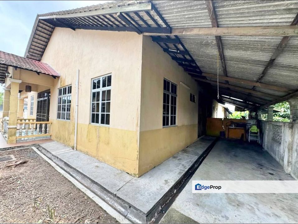Rumah Semi D Kg Mak Chili Kemaman, Terengganu, Cukai