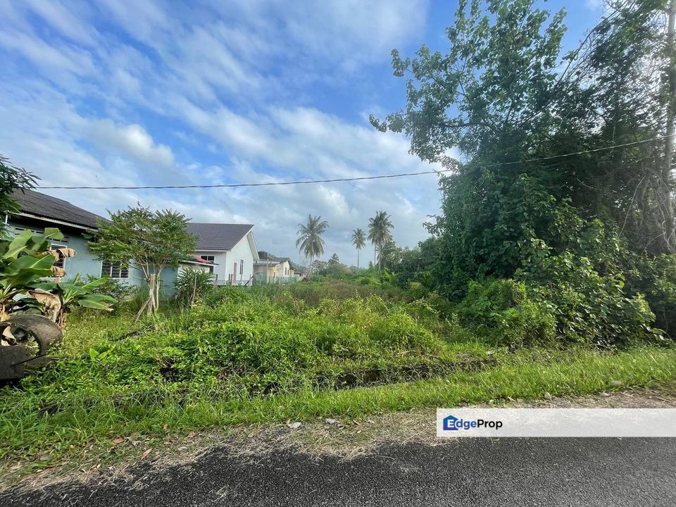 Tanah bangunan Geliga Che Akob, Kemaman, Terengganu, Kemaman