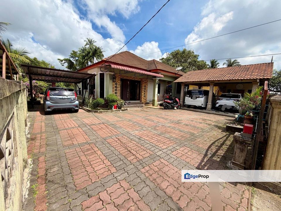 Banglo Kg Mak Chili, Kemaman, Terengganu, Kemaman