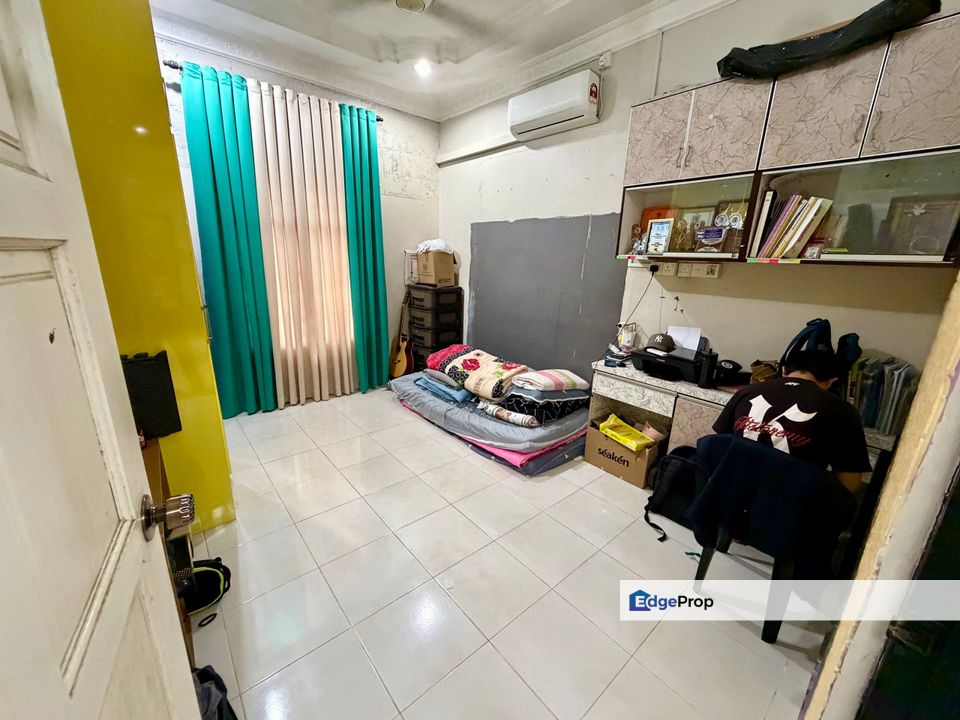 Banglo Kg Mak Chili, Kemaman, Terengganu, Kemaman