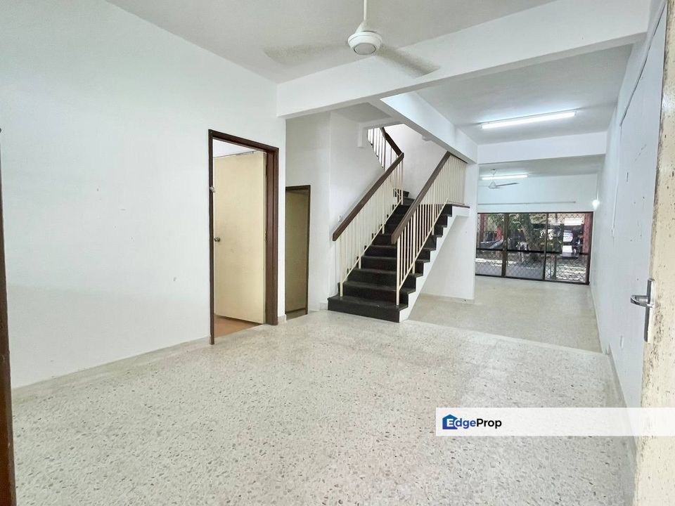 Teres 2 tingkat Perumahan Rantau Bukit Petronas, Terengganu, Kerteh