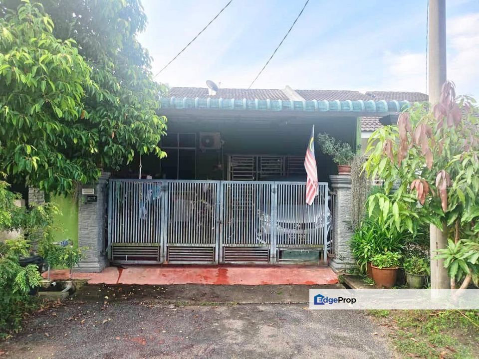 Teres Taman Banggol Permai, Kemaman, Terengganu, Kemaman