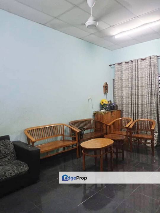 Teres Taman Banggol Permai, Kemaman, Terengganu, Kemaman