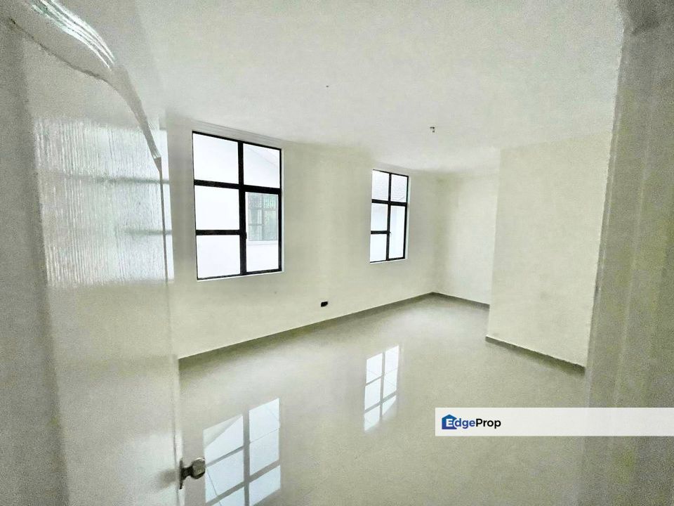 Banglo 2 tingkat Taman Geliga, Chukai, Terengganu, Kemaman