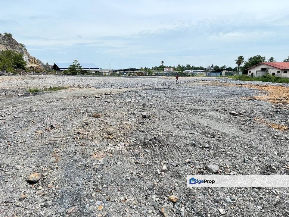 Tanah lot banglo Kg Bukit Kuang, Terengganu, Kemaman
