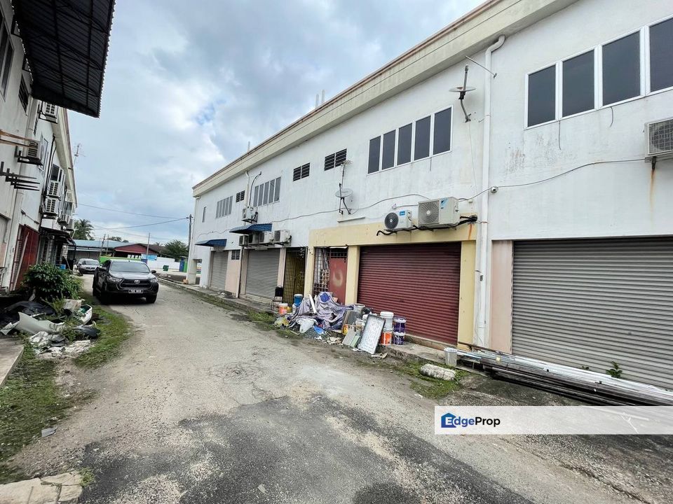 Rumah kedai 2 tingkat Kg Bukit Kuang, Terengganu, Kemaman