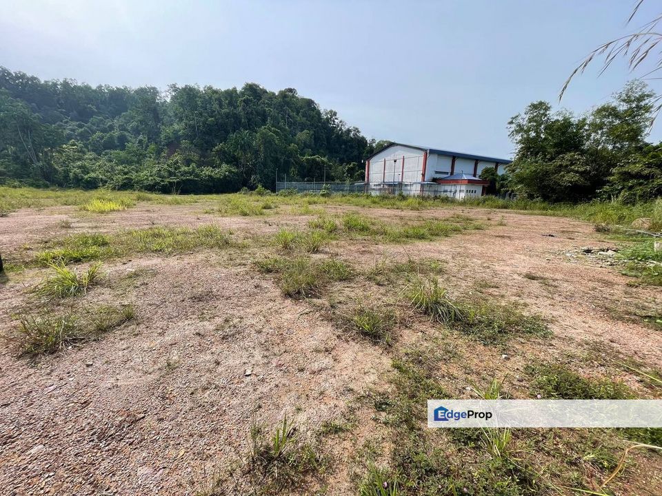 Tanah lot banglo Bukit Dayang, Chukai, Terengganu, Kemaman