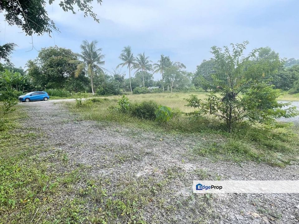 Tanah lot banglo Kg Baruh, Penunjuk, Terengganu, Kijal