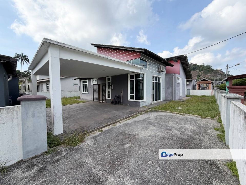 Banglo Taman Bukit Kuang Indah, Kemaman, Terengganu, Kemaman