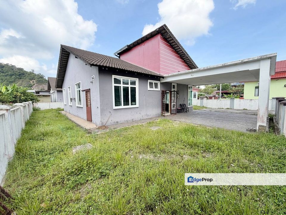 Banglo Taman Bukit Kuang Indah, Kemaman, Terengganu, Kemaman