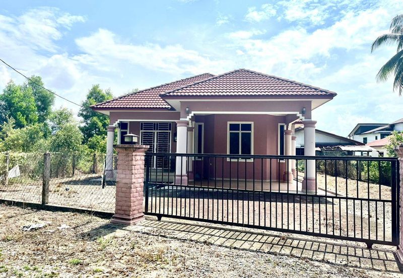 Kampung Baru Tebing Tembah