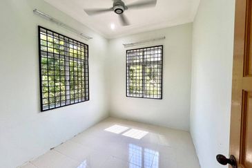 Kampung Baru Tebing Tembah