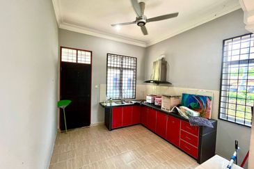 Kampung Baru Tebing Tembah