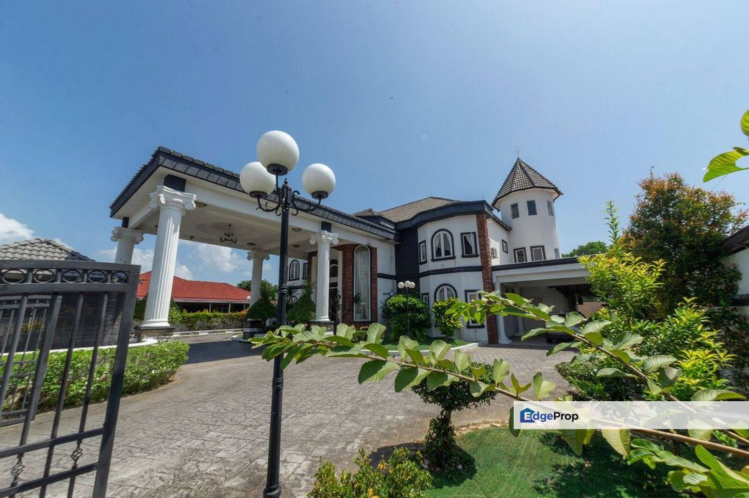 MEWAH: Banglo Mewah 2 Tingkat Bandar Dungun, Terengganu, Dungun