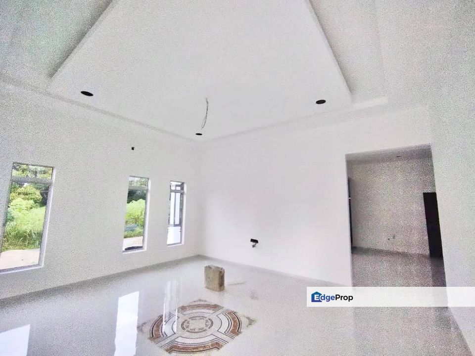 Baharu: Banglo Kg Batu 4 Binjai Kemaman, Terengganu, Kemaman