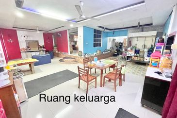 Bandar Al-Muktafi Billah Shah