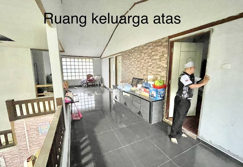 Bandar Al-Muktafi Billah Shah