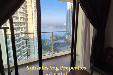 Baypoint @ Country Garden Danga Bay