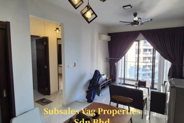 Baypoint @ Country Garden Danga Bay