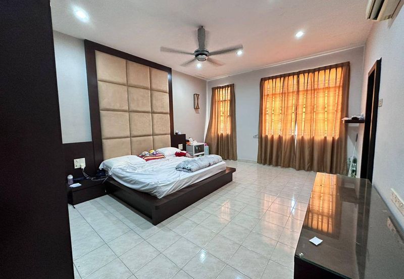 Nusa Villa Townhouse