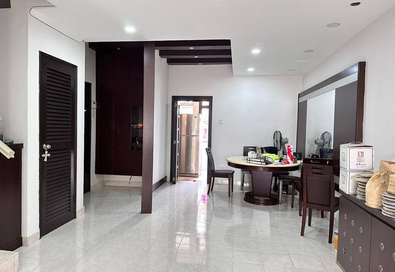 Nusa Villa Townhouse