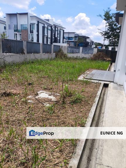 Winter Pavillion @ Taman Nusa Sentral - 3 Storey Semi D Corner Lot, Johor, 