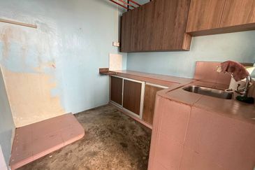 Taman Pulai Utama Flat