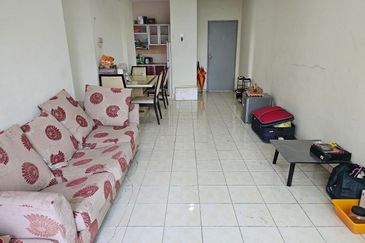 Indah Court Apartment