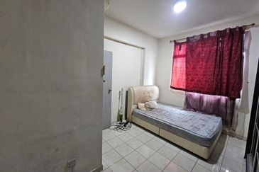 Indah Court Apartment