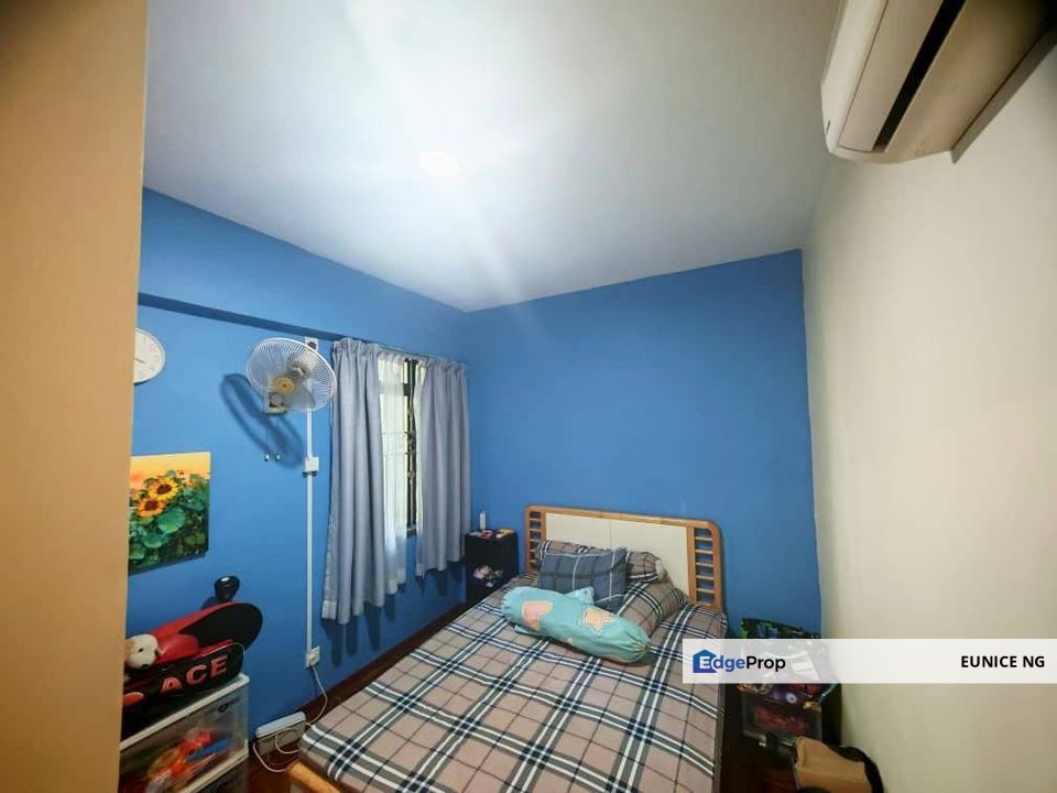 Skudai Villa Apartment (Very Good Condition) (Full Loan), Johor, Skudai