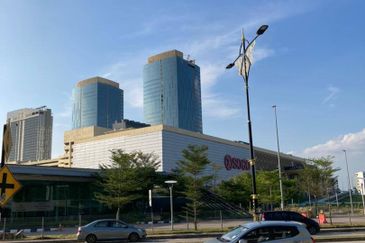 The LakeFront @ Southkey